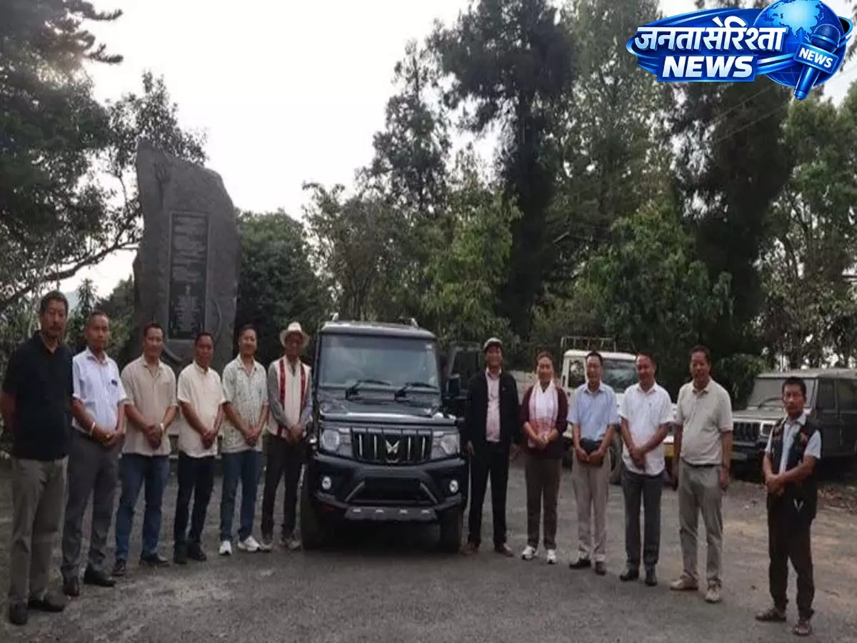 Nagaland: केएलबी को सांसद फांगनोन कोन्याक से वाहन सहायता मिली Nagaland: केएलबी को सांसद फांगनोन कोन्याक से वाहन सहायता मिली