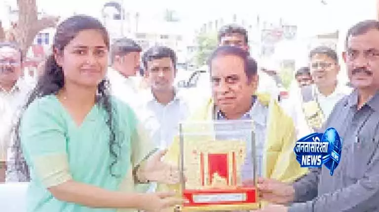 Telangana: सुरक्षित वेयरहाउसिंग से हनुमाकोंडा में EVM की सुरक्षा मज़बूत Telangana: सुरक्षित वेयरहाउसिंग से हनुमाकोंडा में EVM की सुरक्षा मज़बूत