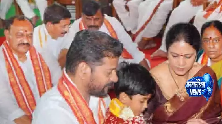Telangana: मुख्यमंत्री रेवंत रेड्डी ने बड़े पैमाने पर विकास कार्य शुरू किया Telangana: मुख्यमंत्री रेवंत रेड्डी ने बड़े पैमाने पर विकास कार्य शुरू किया