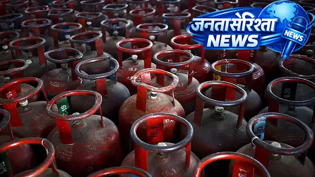 केंद्र ने माइग्रेंट वर्कर्स के लिए 5 kg सिलेंडर का एलोकेशन दोगुना किया केंद्र ने माइग्रेंट वर्कर्स के लिए 5 kg सिलेंडर का एलोकेशन दोगुना किया