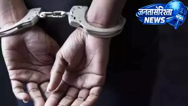 प्रवासी बच्ची से अमानवीय व्यवहार, पूर्व सैनिक को पुलिस ने किया डिटेन प्रवासी बच्ची से अमानवीय व्यवहार, पूर्व सैनिक को पुलिस ने किया डिटेन