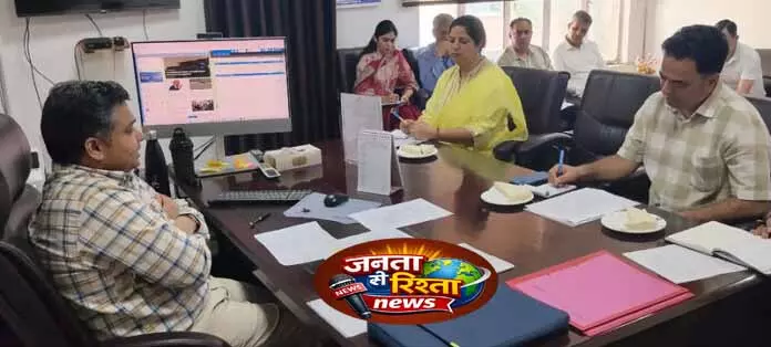 JAMMU: सभी संबंधित विभागों के अधिकारियों के साथ बैठक JAMMU: सभी संबंधित विभागों के अधिकारियों के साथ बैठक
