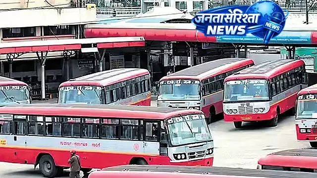 बकाया सैलरी के लिए विरोध: KSRTC स्टाफ ने चित्रदुर्ग से बेंगलुरु तक मार्च किया बकाया सैलरी के लिए विरोध: KSRTC स्टाफ ने चित्रदुर्ग से बेंगलुरु तक मार्च किया