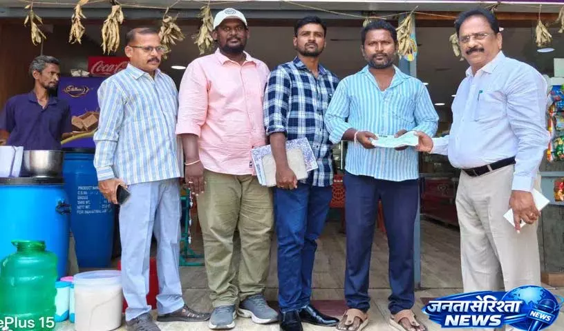 Nalgonda Commissioner ने समय पर टैक्स और लाइसेंस पेमेंट करने की अपील की Nalgonda Commissioner ने समय पर टैक्स और लाइसेंस पेमेंट करने की अपील की
