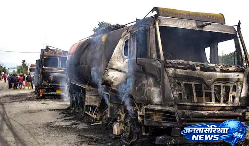 मोइरंग घाटी में rocket हमले के बाद मणिपुर में कर्फ्यू लगा, इंटरनेट बंद मोइरंग घाटी में rocket हमले के बाद मणिपुर में कर्फ्यू लगा, इंटरनेट बंद