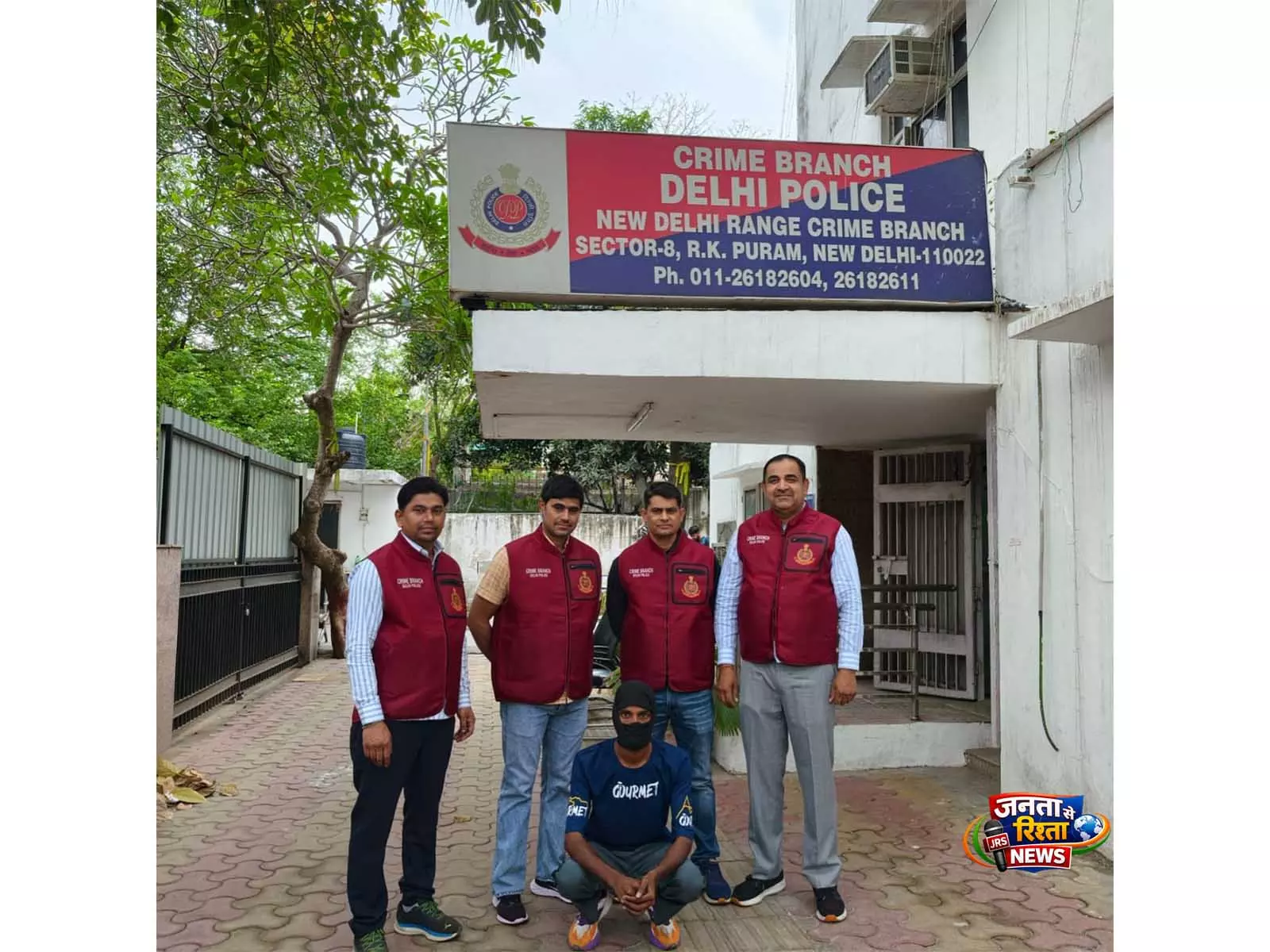 Delhi Crime Branch ने दक्षिण-पूर्वी गिरोह का भंडाफोड़ किया, सरगना गिरफ्तार Delhi Crime Branch ने दक्षिण-पूर्वी गिरोह का भंडाफोड़ किया, सरगना गिरफ्तार