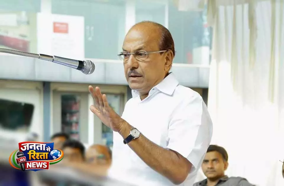 पी.के. कुन्हालीकुट्टी ने केरल चुनावों से पहले UDF पर IUML के दबाव के दावों को किया खारिज पी.के. कुन्हालीकुट्टी ने केरल चुनावों से पहले UDF पर IUML के दबाव के दावों को किया खारिज