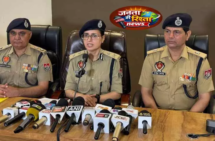 जालंधर PNB बैंक लूट: रिटायर्ड DSP का बेटा गिरफ्तार जालंधर PNB बैंक लूट: रिटायर्ड DSP का बेटा गिरफ्तार