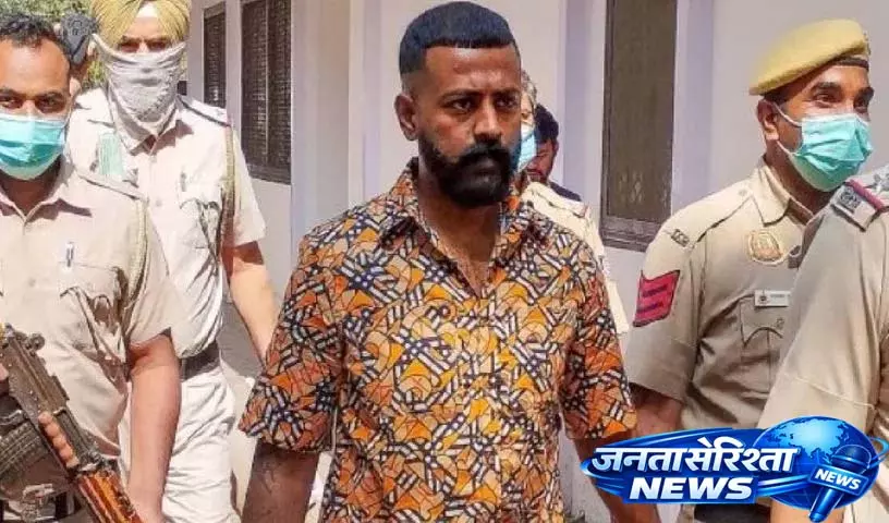 AIADMK मनी लॉन्ड्रिंग केस में सुकेश चंद्रशेखर को ज़मानत मिली AIADMK मनी लॉन्ड्रिंग केस में सुकेश चंद्रशेखर को ज़मानत मिली