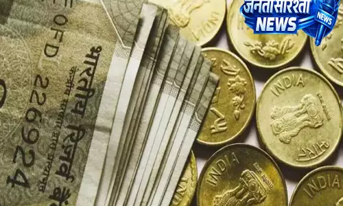US-ईरान सीज़फ़ायर के बाद रुपया चढ़ा, प्रीमियम और वोलैटिलिटी की उम्मीदें गिरी