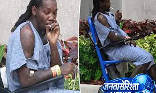 Video: पैर में गोली लगने के बाद रैपर ऑफसेट फ्लोरिडा हॉस्पिटल के बाहर व्हीलचेयर में स्मोकिंग करते नजर आए Video: पैर में गोली लगने के बाद रैपर ऑफसेट फ्लोरिडा हॉस्पिटल के बाहर व्हीलचेयर में स्मोकिंग करते नजर आए