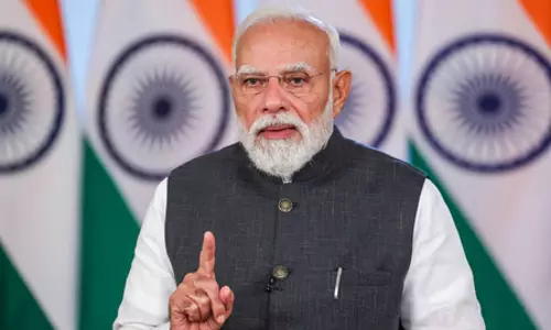 मुद्रा योजना ने 11 साल में छोटे उद्यमियों, महिलाओं और हुनरमंद हाथों को दिया आत्मनिर्भरता का भरोसा: पीएम मोदी मुद्रा योजना ने 11 साल में छोटे उद्यमियों, महिलाओं और हुनरमंद हाथों को दिया आत्मनिर्भरता का भरोसा: पीएम मोदी