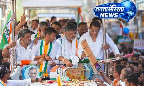 Azhar ने दावणगेरे साउथ के वोटरों से अपील की, इस मैच में मुझे आउट मत करना Azhar ने दावणगेरे साउथ के वोटरों से अपील की, इस मैच में मुझे आउट मत करना