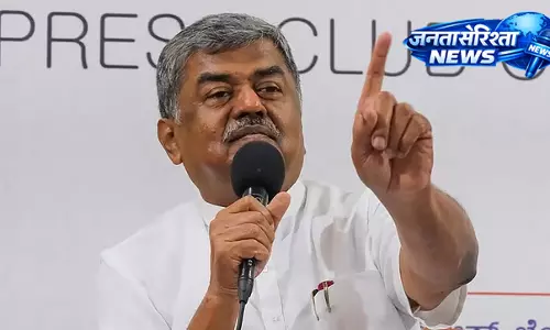 भारत पर मिडिल ईस्ट युद्ध का असर, हरिप्रसाद ने BJP पर साधा निशाना