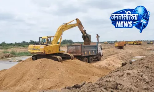 Kerala ; थोट्टापल्ली में रेत की तस्करी फिर से चर्चा में Kerala ; थोट्टापल्ली में रेत की तस्करी फिर से चर्चा में