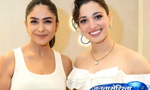 Mrunal Thakur ने तमन्ना भाटिया के साथ अपनी बहन के बारे में बात की Mrunal Thakur ने तमन्ना भाटिया के साथ अपनी बहन के बारे में बात की
