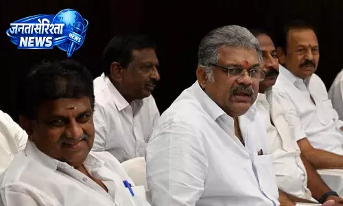 Chennai जीके वासन ने वोटरों से DMK को नकारने की अपील की Chennai जीके वासन ने वोटरों से DMK को नकारने की अपील की