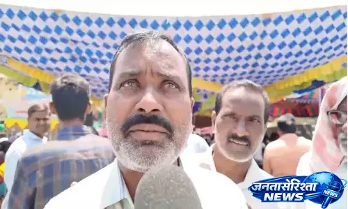 स्थानीय लोगों ने Ambedkar Square पर डंपिंग यार्ड का विरोध किया स्थानीय लोगों ने Ambedkar Square पर डंपिंग यार्ड का विरोध किया