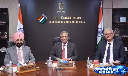 चुनाव आयोग ने बंगाल सरकार को Ultimatum दिया चुनाव आयोग ने बंगाल सरकार को Ultimatum दिया