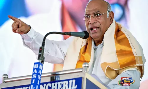 मल्लिकार्जुन खड़गे ने Gujarat पर की गई टिप्पणियों पर खेद व्यक्त किया