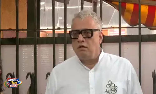 ECI-TMC बैठक में तनाव, डेरेक का आरोप ECI-TMC बैठक में तनाव, डेरेक का आरोप