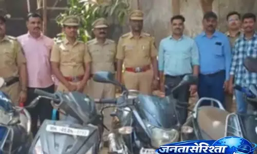 Ulhasnagar में लग्जरी टू-व्हीलर चोरी करने के आरोप में दो नाबालिग गिरफ्तार Ulhasnagar में लग्जरी टू-व्हीलर चोरी करने के आरोप में दो नाबालिग गिरफ्तार
