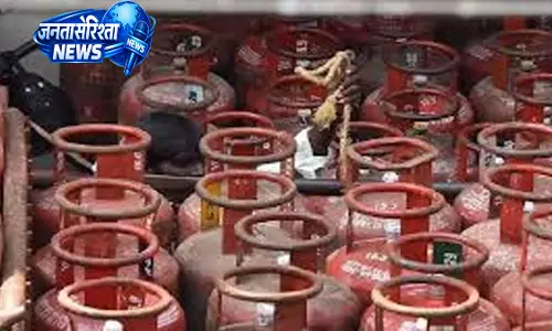 उद्योगों के लिए कमर्शियल LPG सप्लाई फिर शुरू