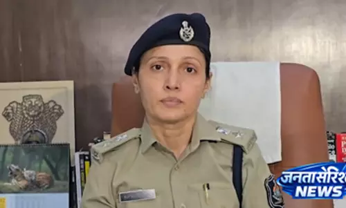 फोन चोरी करने फ्लाइट से पहुंचे अहमदाबाद, पुलिस ने अंतरराज्यीय चोर गिरोह का किया भंडाफोड़