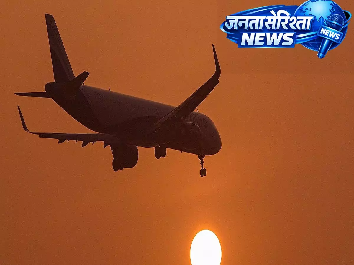सुधार और वापसी के बीच फंसा: एविएशन पॉलिसी में बदलाव से सुरक्षा और यात्रियों के अधिकारों पर चिंता बढ़ी सुधार और वापसी के बीच फंसा: एविएशन पॉलिसी में बदलाव से सुरक्षा और यात्रियों के अधिकारों पर चिंता बढ़ी