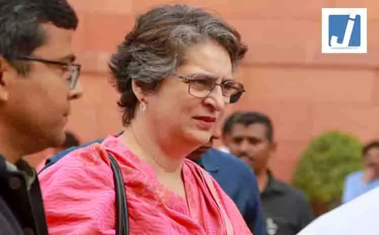 कभी नहीं जीतते नफरत और हिंसा, हमेशा होती है साहस की जीत, प्रियंका गांधी वाड्रा ने की ईरान की सराहना कभी नहीं जीतते नफरत और हिंसा, हमेशा होती है साहस की जीत, प्रियंका गांधी वाड्रा ने की ईरान की सराहना