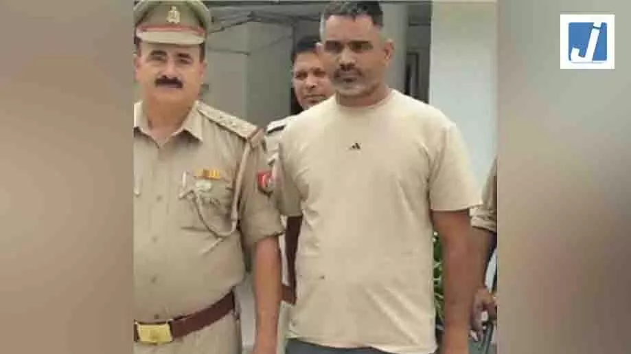 पति ने शारीरिक संबंध के दौरान पत्नी का गला घोंटा, भयानक था बेडरूम का नजारा पति ने शारीरिक संबंध के दौरान पत्नी का गला घोंटा, भयानक था बेडरूम का नजारा