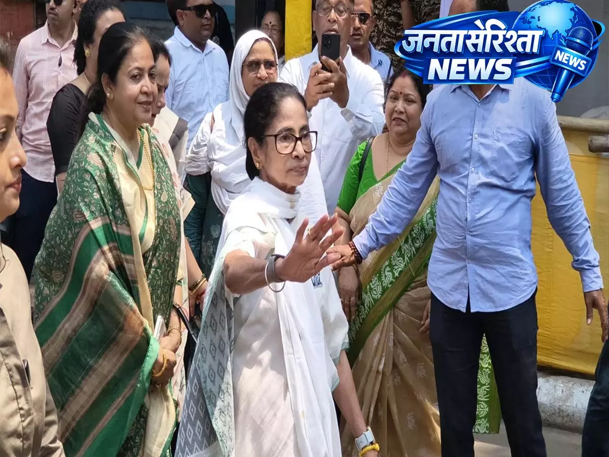 West Bengal की CM ममता बनर्जी: अगर सही वोटरों के नाम वापस नहीं किए गए तो कोर्ट जाऊंगी West Bengal की CM ममता बनर्जी: अगर सही वोटरों के नाम वापस नहीं किए गए तो कोर्ट जाऊंगी