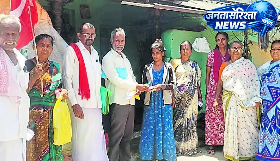 Karnataka : खेतिहर मजदूरों के लिए मेंबरशिप रजिस्ट्रेशन कैंपेन शुरू किया गया Karnataka : खेतिहर मजदूरों के लिए मेंबरशिप रजिस्ट्रेशन कैंपेन शुरू किया गया