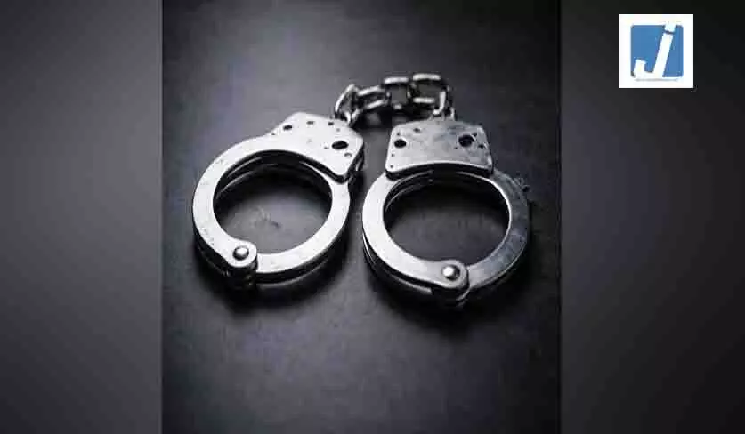 शराब माफिया गिरफ्तार, STF ने रेलवे स्टेशन परिसर से दबोचा शराब माफिया गिरफ्तार, STF ने रेलवे स्टेशन परिसर से दबोचा