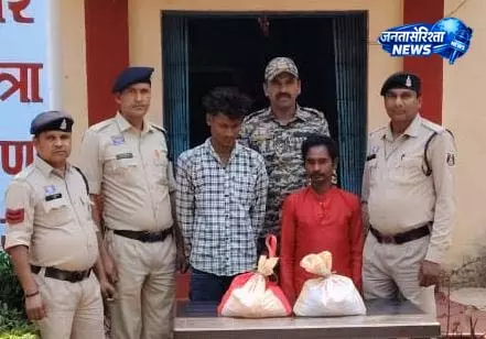 पुलिस की एक और कार्यवाही, महुआ शराब बेचते दो आरोपी रंगे हाथ गिरफ्तार पुलिस की एक और कार्यवाही, महुआ शराब बेचते दो आरोपी रंगे हाथ गिरफ्तार