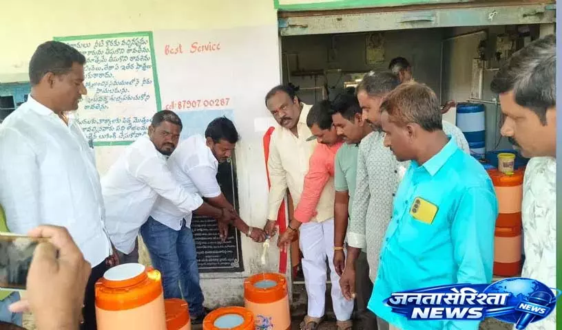 BRS Mandal अध्यक्ष ने चुनावी वादा पूरा किया BRS Mandal अध्यक्ष ने चुनावी वादा पूरा किया