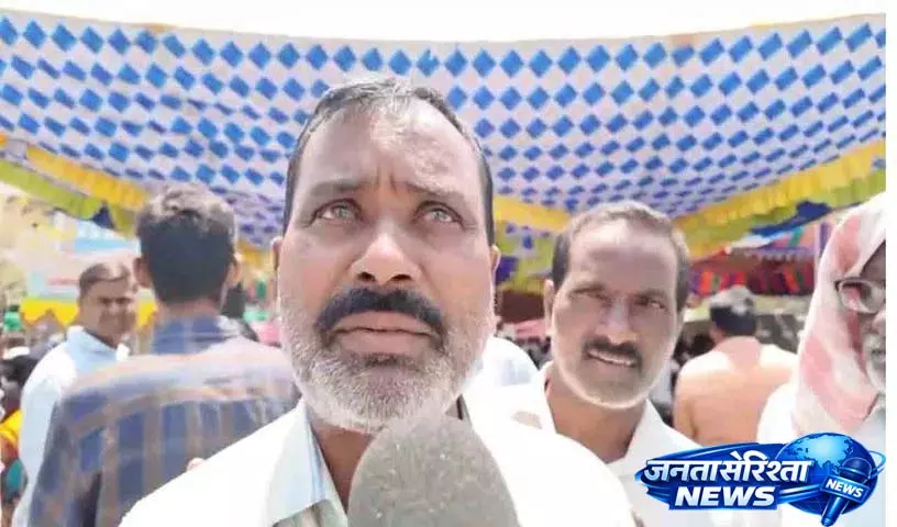 स्थानीय लोगों ने Ambedkar Square पर डंपिंग यार्ड का विरोध किया स्थानीय लोगों ने Ambedkar Square पर डंपिंग यार्ड का विरोध किया