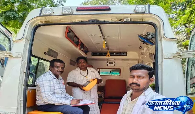GVK ग्रीन हेल्थ सर्विसेज ने करेपल्ली 108 एम्बुलेंस का निरीक्षण किया GVK ग्रीन हेल्थ सर्विसेज ने करेपल्ली 108 एम्बुलेंस का निरीक्षण किया