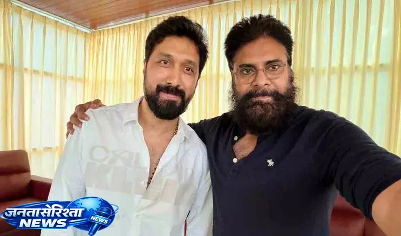 Pawan Kalyan ने बॉबी के साथ ट्रेंडिंग सेल्फी शेयर की Pawan Kalyan ने बॉबी के साथ ट्रेंडिंग सेल्फी शेयर की