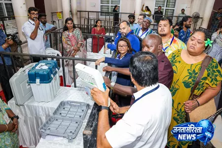 केरल विधानसभा चुनाव के लिए तैयार, 140 सीटों के लिए 9 अप्रैल को होगा मतदान केरल विधानसभा चुनाव के लिए तैयार, 140 सीटों के लिए 9 अप्रैल को होगा मतदान
