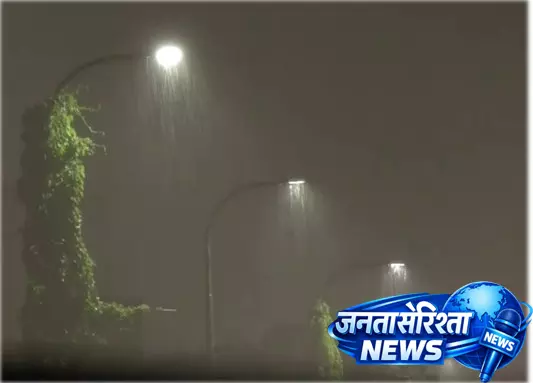 कोलकाता में भारी बारिश से जलभराव, कई इलाकों में जनजीवन प्रभावित कोलकाता में भारी बारिश से जलभराव, कई इलाकों में जनजीवन प्रभावित
