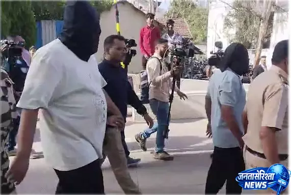 छह कर्मचारियों पर महिला सहकर्मी को वर्षों तक उत्पीड़ित करने के आरोप, SIT ने जांच शुरू की छह कर्मचारियों पर महिला सहकर्मी को वर्षों तक उत्पीड़ित करने के आरोप, SIT ने जांच शुरू की