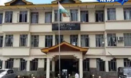 Sikkim High Court का निर्देश: रंगपो-रोराथांग रोड रखरखाव पर MORTH जल्द ले फैसला Sikkim High Court का निर्देश: रंगपो-रोराथांग रोड रखरखाव पर MORTH जल्द ले फैसला