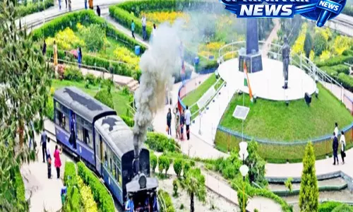 Sikkim: दार्जिलिंग हिमालयन रेलवे ने वित्त वर्ष 2025-26 में प्रभावशाली वृद्धि दर्ज की Sikkim: दार्जिलिंग हिमालयन रेलवे ने वित्त वर्ष 2025-26 में प्रभावशाली वृद्धि दर्ज की