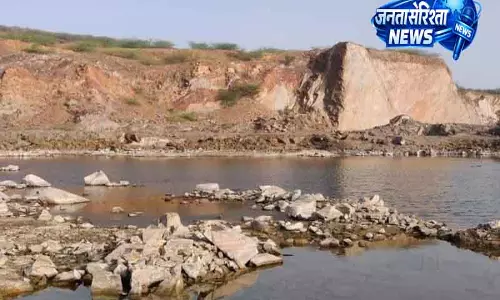 Faridabad में आर्टिफिशियल झील में 21 साल का युवक डूबा Faridabad में आर्टिफिशियल झील में 21 साल का युवक डूबा