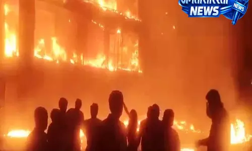 रेड हिल्स और जीडीमेटला में आग: शॉर्ट सर्किट से घर और यूनिट में भीषण हादसा रेड हिल्स और जीडीमेटला में आग: शॉर्ट सर्किट से घर और यूनिट में भीषण हादसा