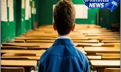 Kothagudem में माता-पिता की डांट के बाद छठी क्लास के छात्र ने की आत्महत्या Kothagudem में माता-पिता की डांट के बाद छठी क्लास के छात्र ने की आत्महत्या