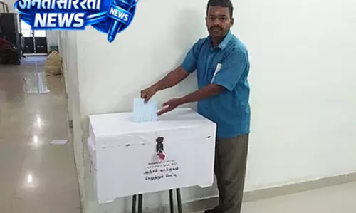 Tamil Nadu : बुजुर्गों और दिव्यांगों से पोस्टल वोट लेने के लिए 96 ग्रुप बनाए गए Tamil Nadu : बुजुर्गों और दिव्यांगों से पोस्टल वोट लेने के लिए 96 ग्रुप बनाए गए