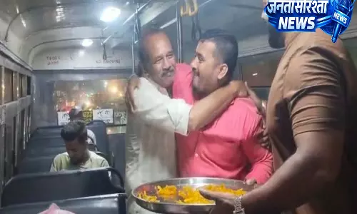 Hyderabad ओल्ड सिटी के निवासियों ने मिडिल ईस्ट सीज़फ़ायर का जश्न मनाया Hyderabad ओल्ड सिटी के निवासियों ने मिडिल ईस्ट सीज़फ़ायर का जश्न मनाया