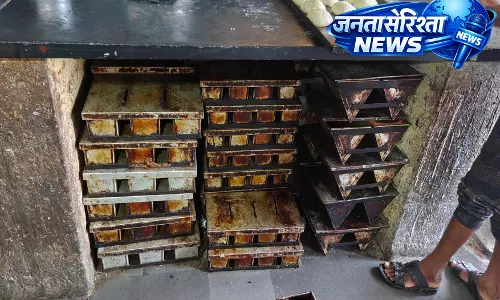 Hyderabad में खाने में मिलावट के मामले में छापेमारी: 2 लाख रुपये का सामान ज़ब्त Hyderabad में खाने में मिलावट के मामले में छापेमारी: 2 लाख रुपये का सामान ज़ब्त